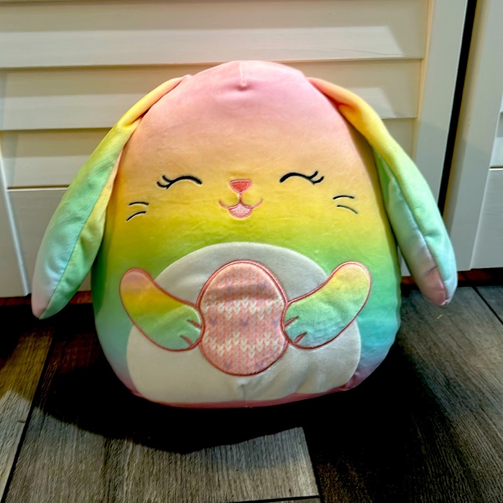 Wu the Easter and squishmallow
